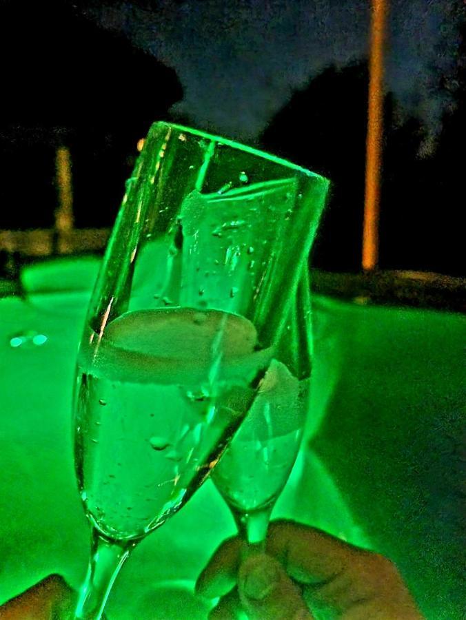 Kuca Za Odmor Malia Sa Spa Hot Tub Jacuzzijem - Nice And Cozy - Free Tickets To All City Attractions Thurdevac Exterior foto