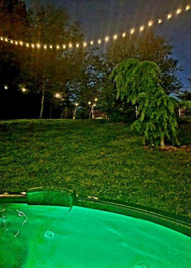 Kuca Za Odmor Malia Sa Spa Hot Tub Jacuzzijem - Nice And Cozy - Free Tickets To All City Attractions Thurdevac Exterior foto