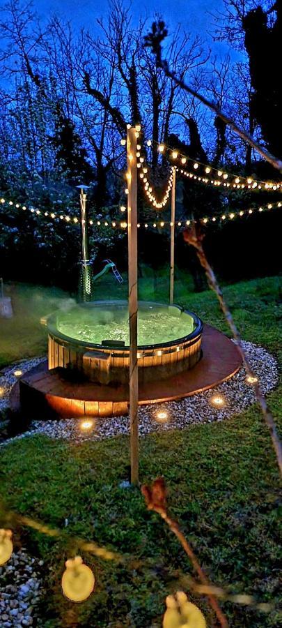 Kuca Za Odmor Malia Sa Spa Hot Tub Jacuzzijem - Nice And Cozy - Free Tickets To All City Attractions Thurdevac Exterior foto